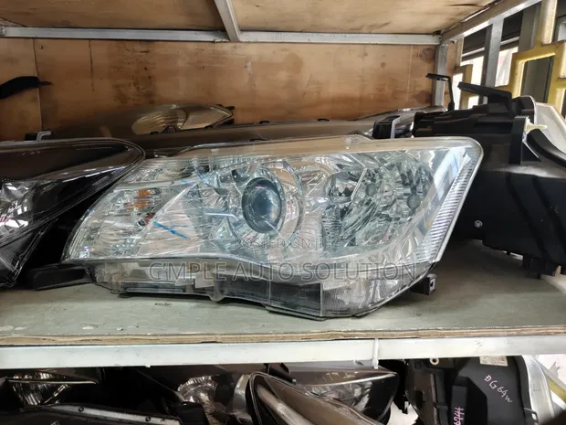 Kikoi cha Xenon cha Toyota Fielder/Axio 161 (2012-2014) - 1