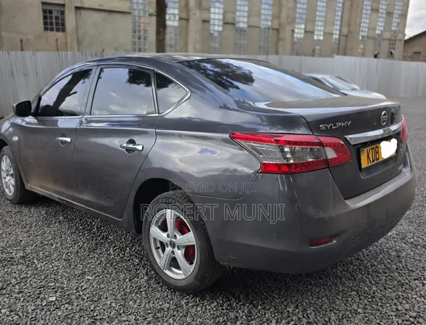 Nissan Sylphy 2013 - 1