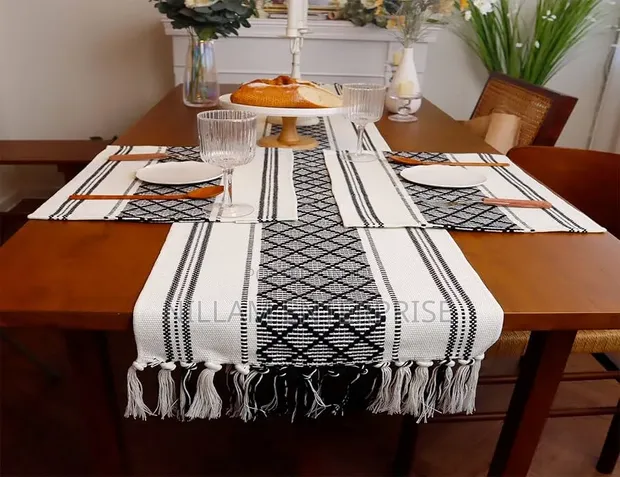 Braided Woven Table Runner na Tassels + Mats 6 - 1