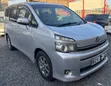 Toyota Voxy 2012 Nyeupe - 3