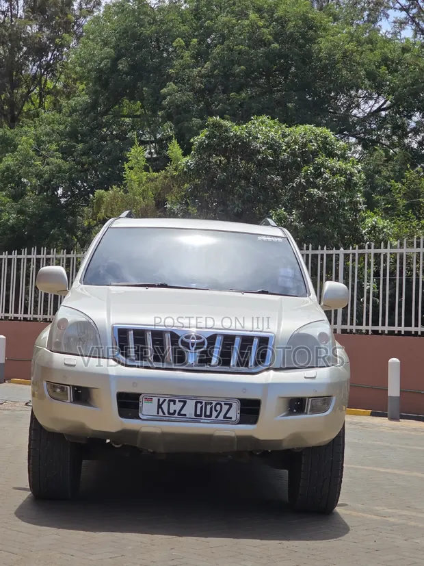 Toyota Land Cruiser Prado 2012 Burgundy - 1