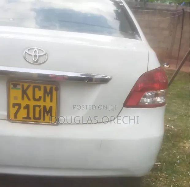 Toyota Belta 2012 White - 1