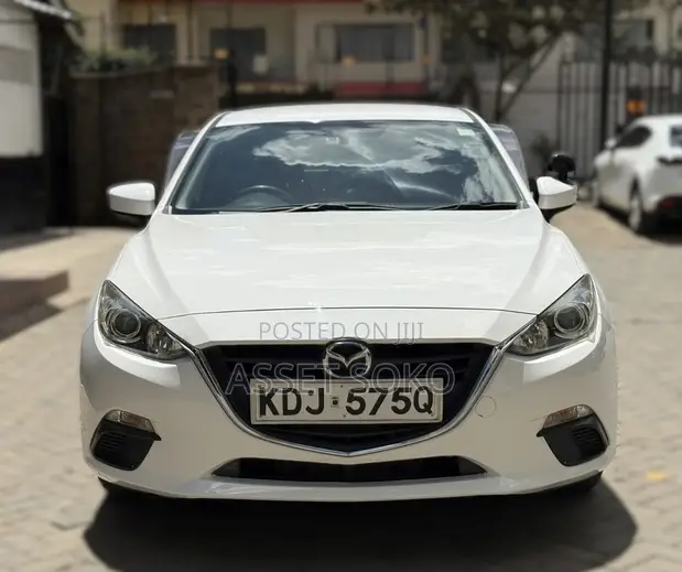 Mazda Axela 2015 White - 1