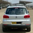 Volkswagen Tiguan 2014 Silver - 2