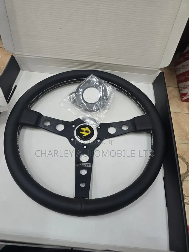 MOMO Prototipo Style Steering Wheel - 1