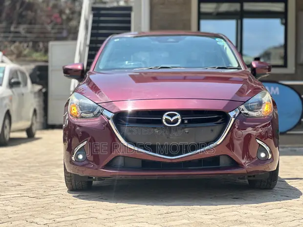 Mazda Demio 2019 Maroon - 1