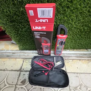 UNI-T UT202A Clamp Meter