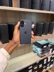 Apple iPhone 16 128GB Nyeusi - 1