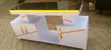 Stand ya TV Nyeupe na Dhahabu na Juu ya Laha ya Marumaru - 1