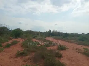 Eneo la Prime la Eka 16.3 lenye Rutuba kwa Uuzaji Taveta