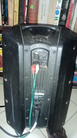 Db Cromo 10 Speaker yenye Nguvu