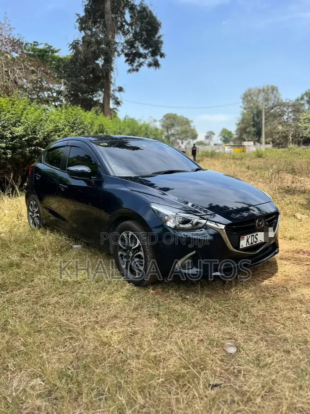 Mazda Demio 2018 Black - 1