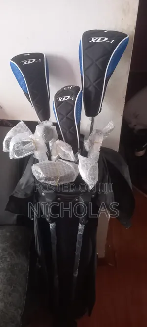 Set Mpya ya Golf Clubs