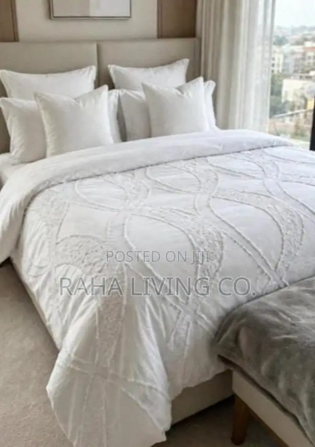 Tufted Duvet Set | White | Extra King 7x8 8x8 | 6 Pieces - 1