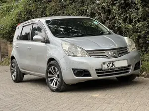 Nissan Note 2011 Nyeupe