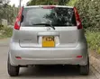 Nissan Note 2011 Silver - 4