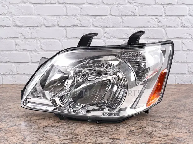 Headlight for Toyota Noah AZR60 (2006-2007) - 1