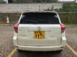 Toyota Vanguard 2010 White - 2