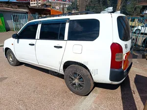 Toyota Probox 2014 Nyeupe