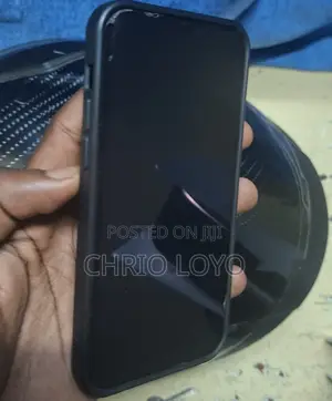 Apple iPhone 12 64GB Blue