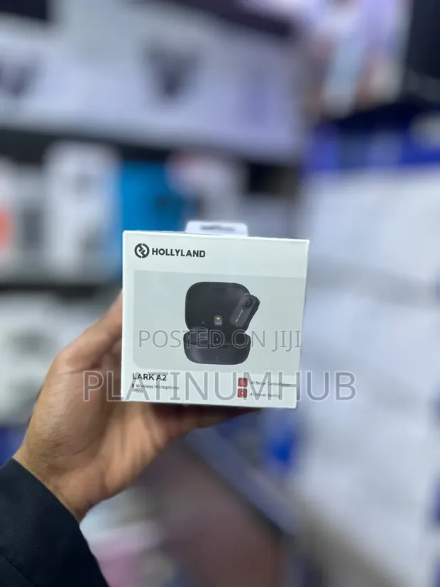 Hollyland Lark A2 Duo Wireless Microphone - 1