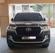 Toyota Land Cruiser V8 2011 Nyeusi - 1