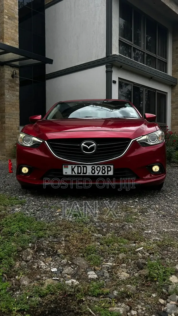 Mazda Atenza 2014 Nyekundu - 1