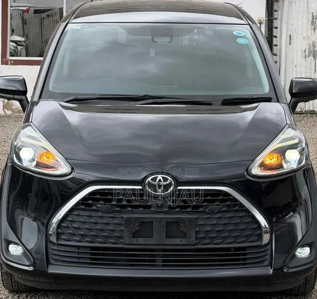 Toyota Sienta 2019 - 1