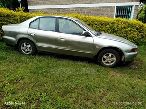 Mitsubishi Galant 1999 Nyeupe