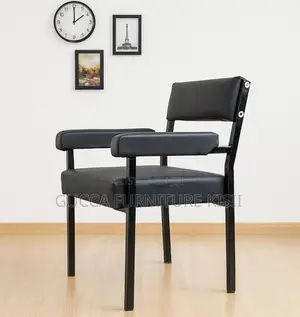 Kiti cha Ergonomic cha PU Leather Catalina chenye Armrest