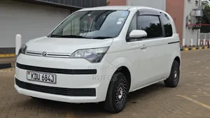 Toyota Spade 1.5 2019 Nyeupe