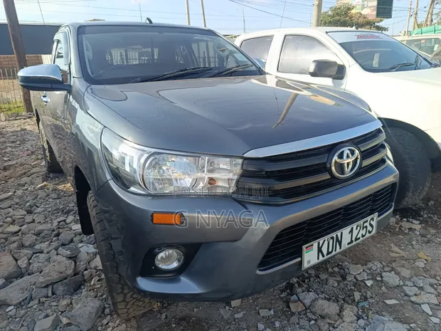 Toyota Hilux Single Cab 2400cc 2022 - 1