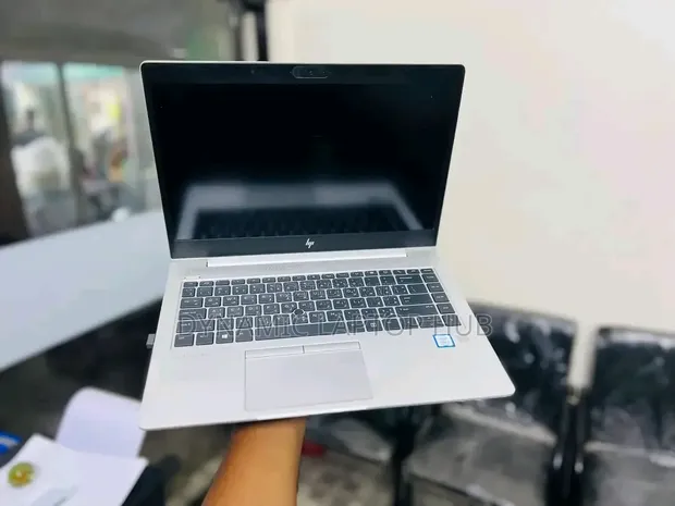 Laptop HP EliteBook 840 G5 - Core i7, 8GB RAM, 256GB SSD - 1