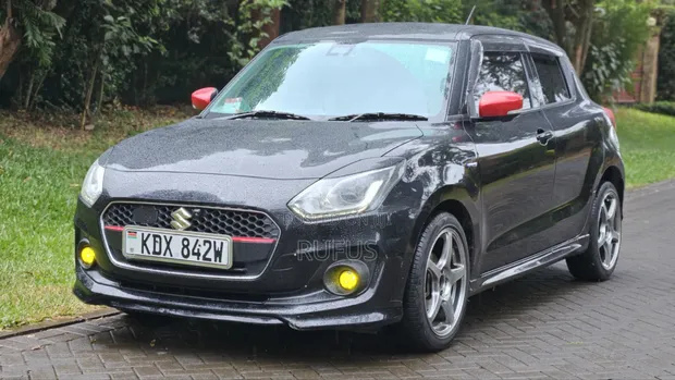 Suzuki Swift RS Hybrid 2019 - 1