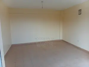 Shop to Let in Membley, Eastern Bypass