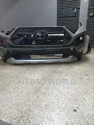 Bampa ya Mbele ya Toyota RAV4 Adventure (Iliyotumika)