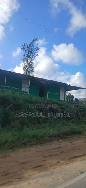 Nusu Eka ya Ardhi Inauzwa Kilifi Mavueni, Pamoja na Barabara Kuu