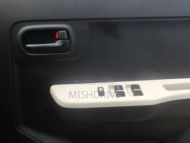 Suzuki Alto 660cc FWD 2020 Beige - 1