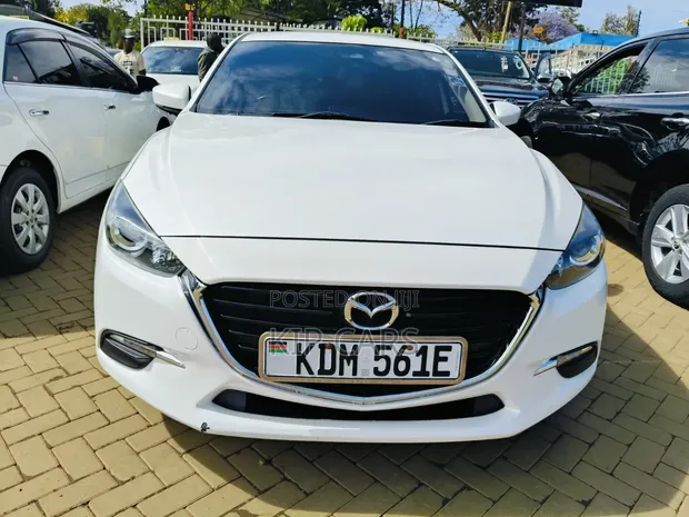 Mazda Axela 2016 Nyeupe - 1