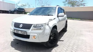 Suzuki Escudo 2006 Nyeupe