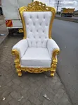 Queen Chair Ngozi Nyeupe - 1