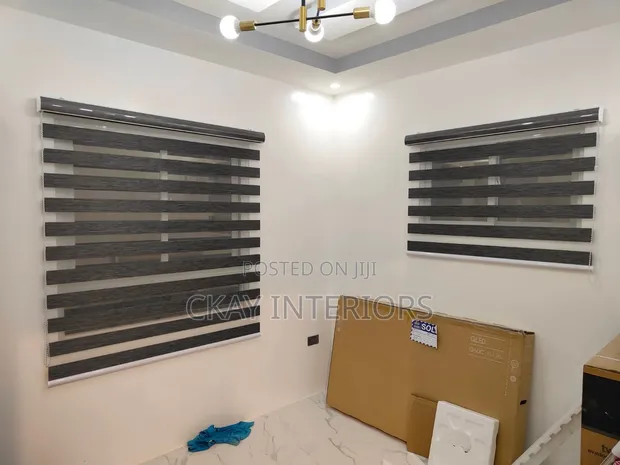 Office Window Blinds/Curtains - Mpya Kabisa - 1
