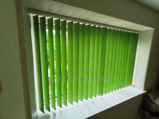 Vertical Blinds kwa Muonekano Ulioboreshwa wa Sebule - 1
