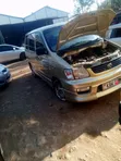Toyota Noah 2001 Beige - 2