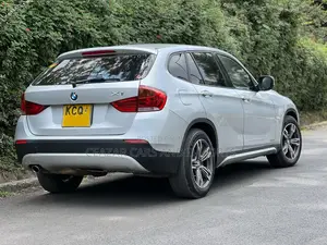 BMW X1 2011 Nyeusi