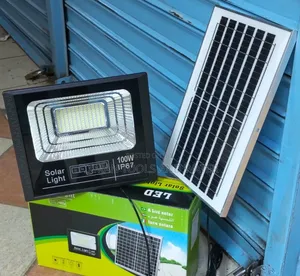 Mwanga wa Solar wa Floodlight 100W na Photocell Sensor (IP67)