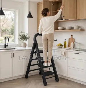 4-Step Folding Ladder with Safety Handle