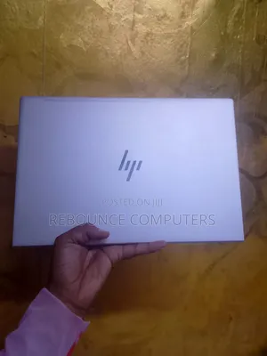 Laptop HP EliteBook 630 G10 8GB RAM, 512GB SSD