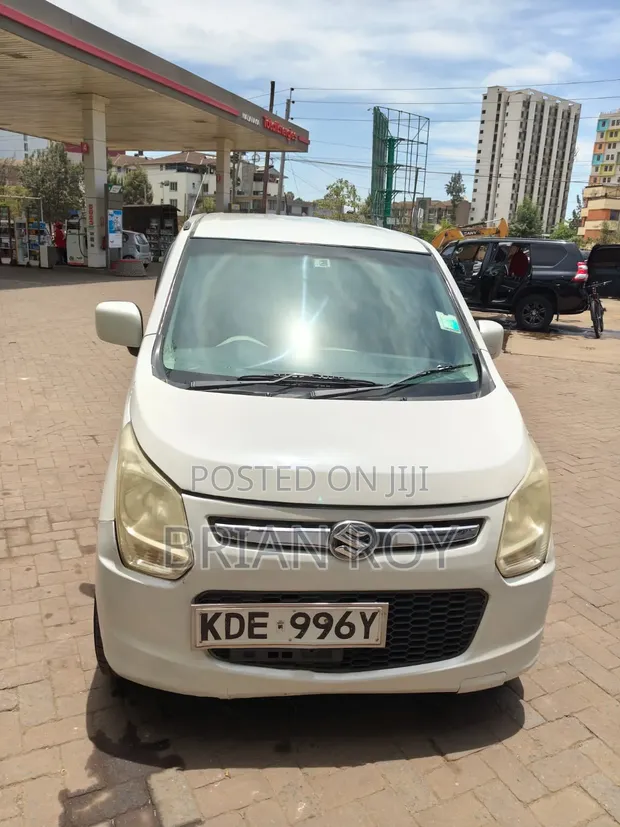 Suzuki Wagon R 660 Petrol AWD 2015 - 1