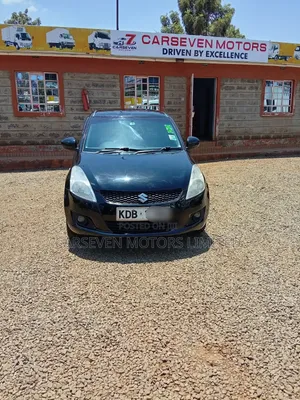 Suzuki Swift 2013 Nyeusi